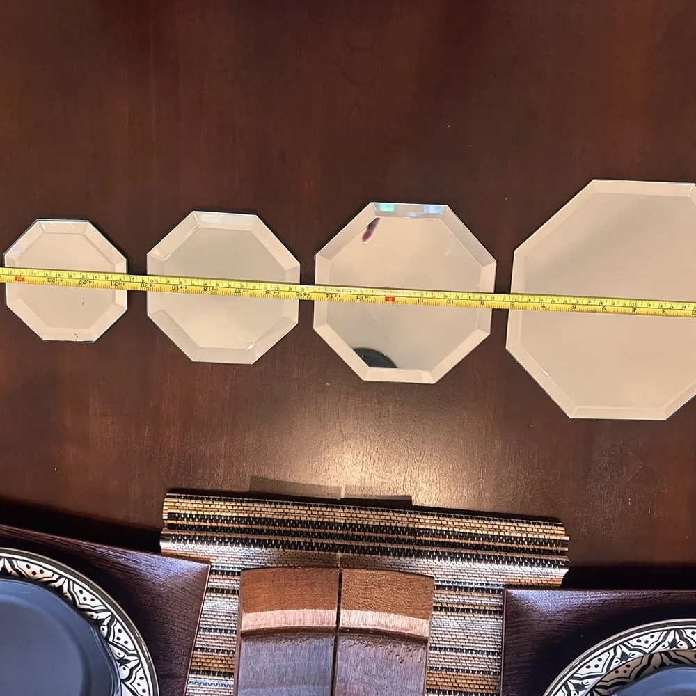 Octagonal Glass Mirror Trivet/DisplaySet